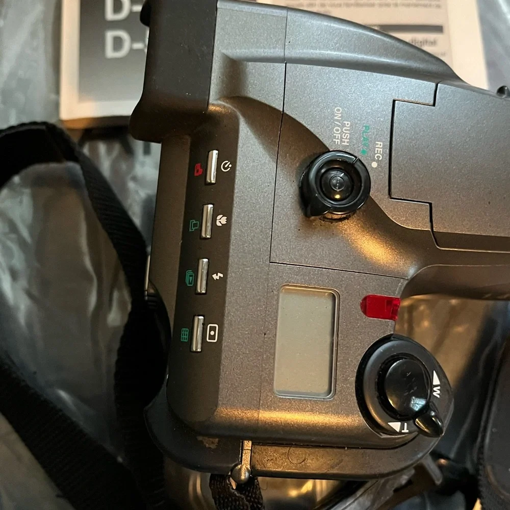 Olympus D-600L Digital Camera with Manual